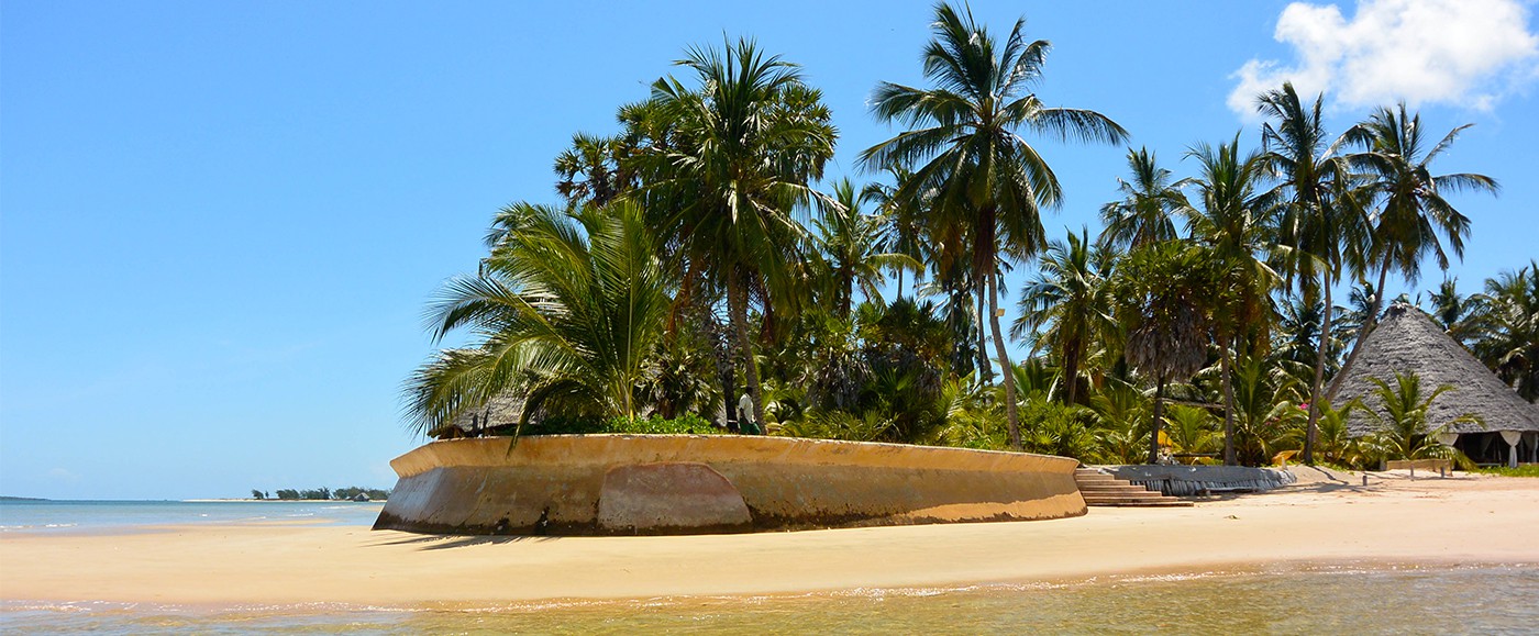 There is so much to discover here, Lamu, Manda, Paté, Matondoni… you’ll come, and come back!